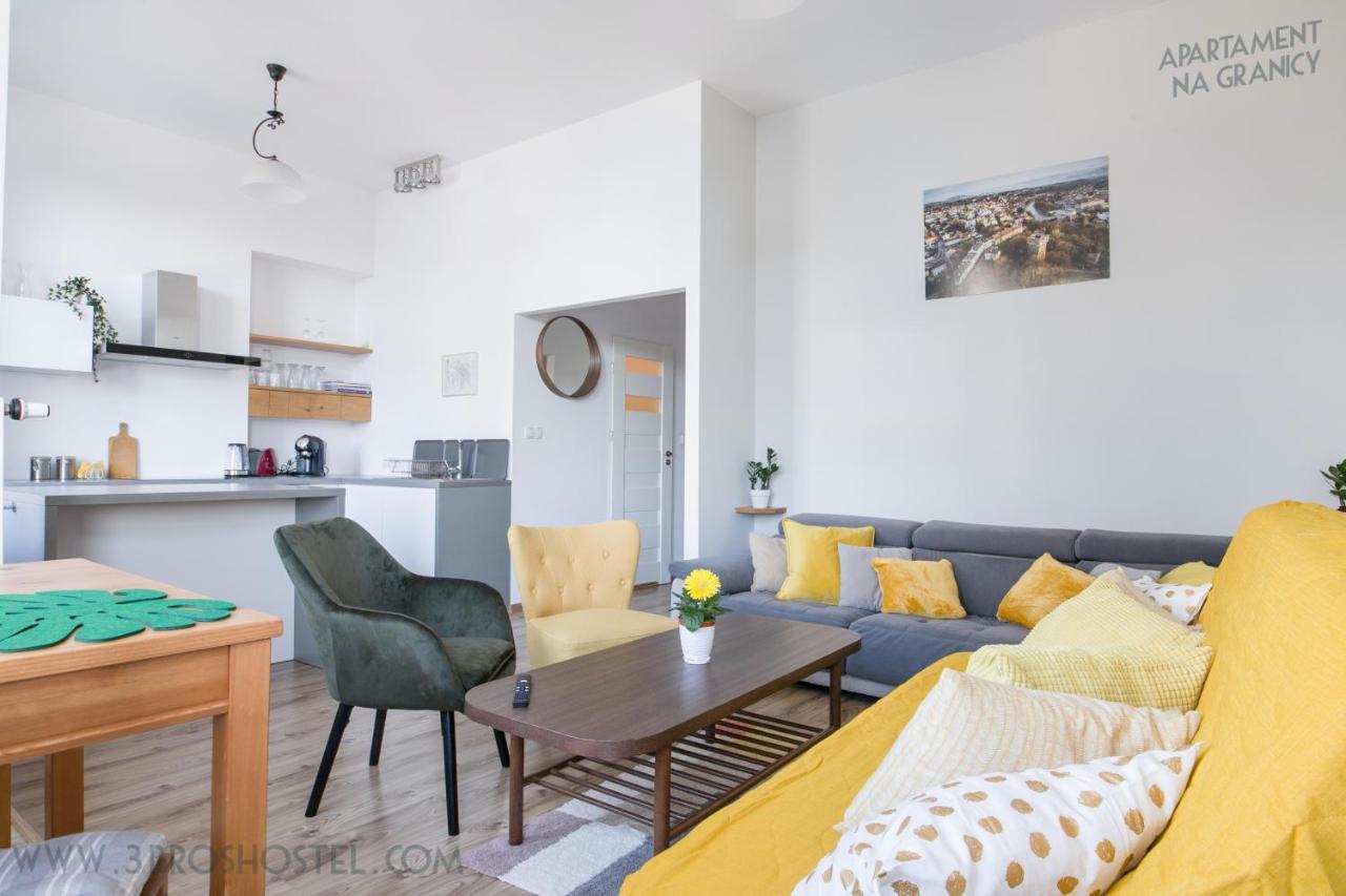 Apartament Na Granicy / Apartment On The Border Цешин Екстер'єр фото