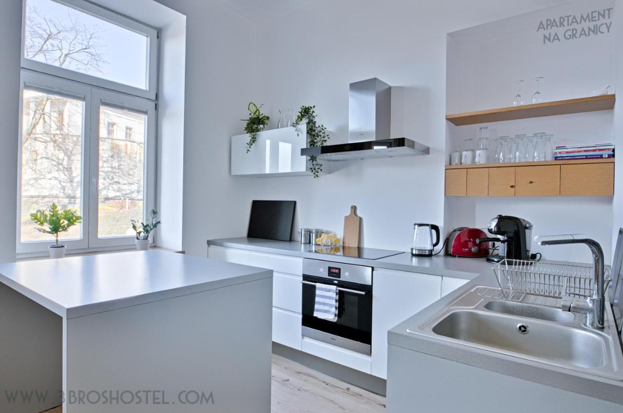 Apartament Na Granicy / Apartment On The Border Цешин Екстер'єр фото