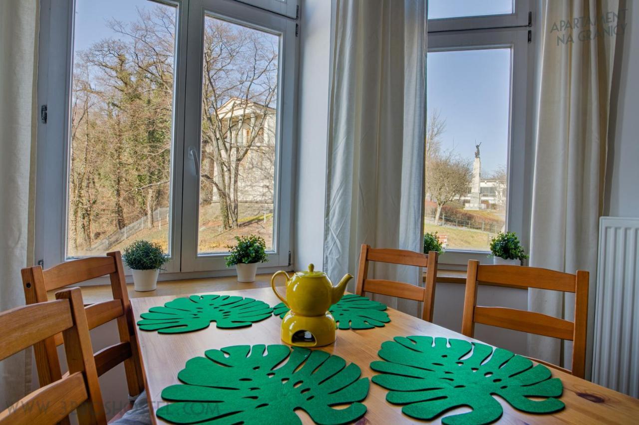 Apartament Na Granicy / Apartment On The Border Цешин Екстер'єр фото