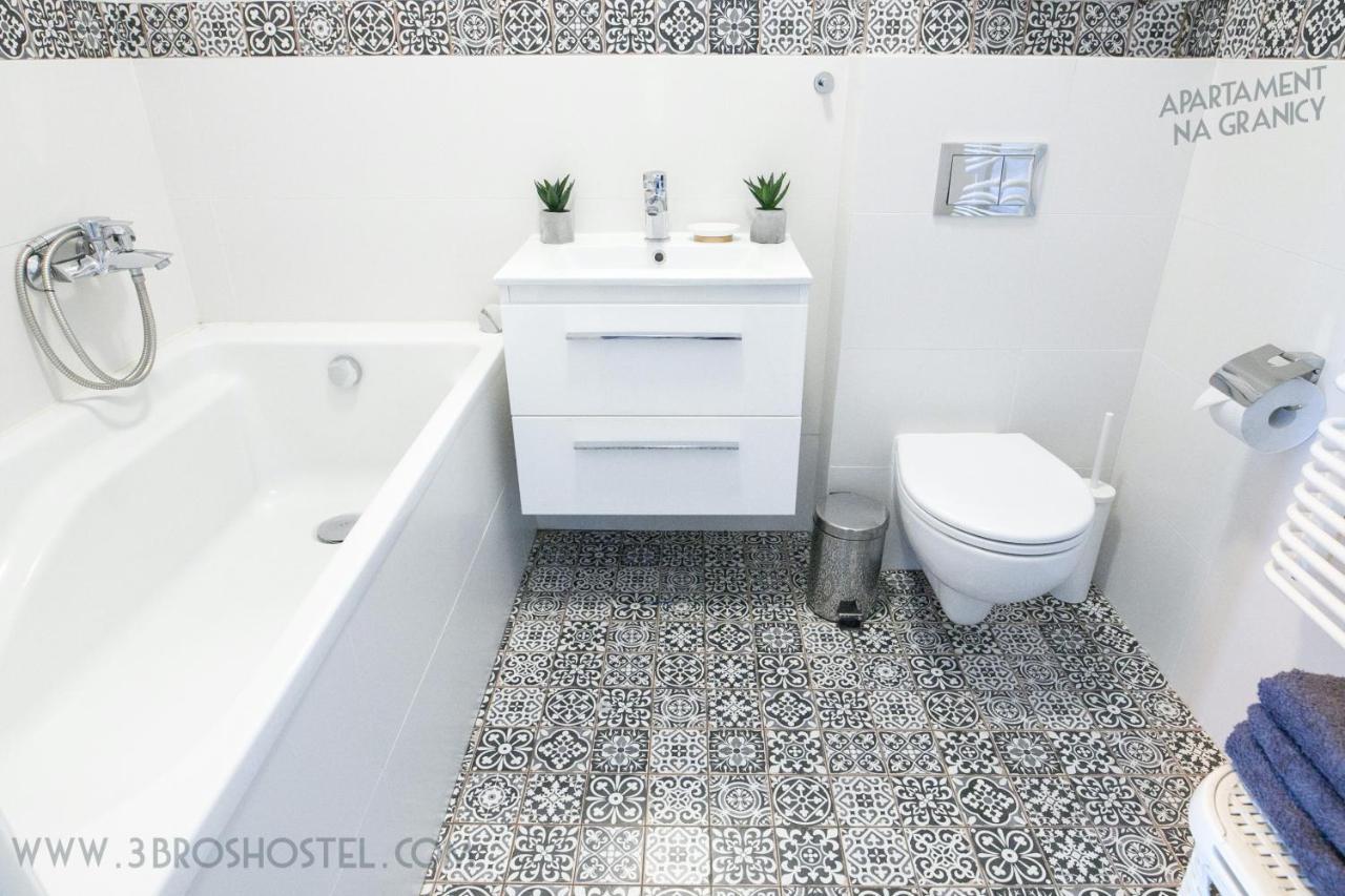 Apartament Na Granicy / Apartment On The Border Цешин Екстер'єр фото